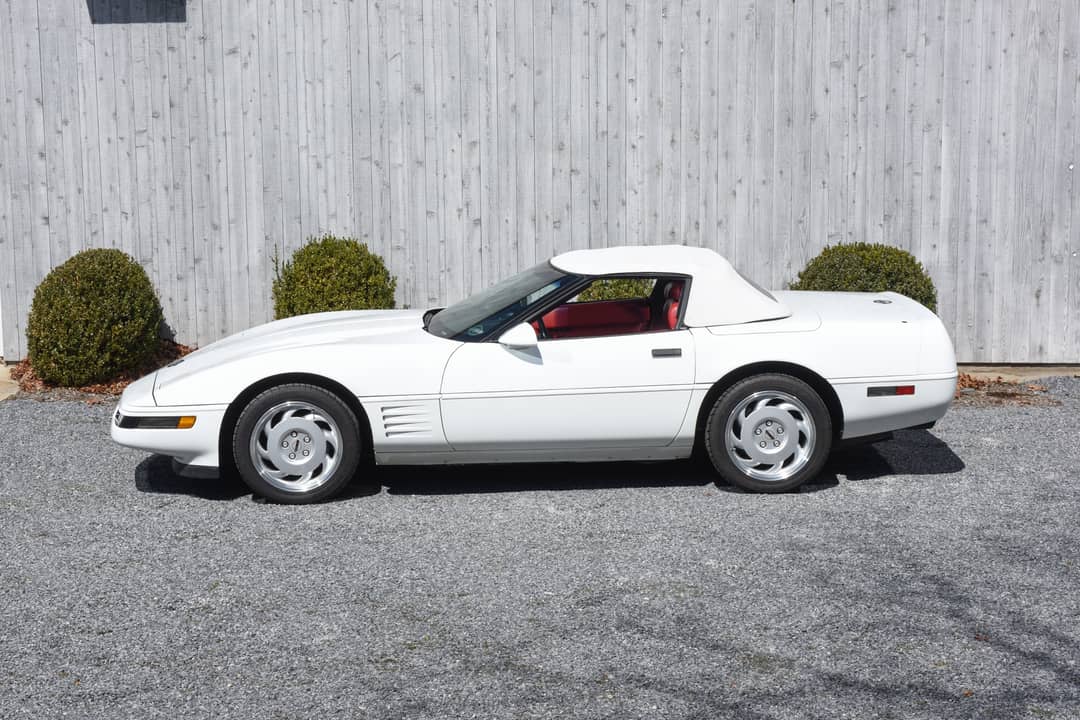 1991 Chevrolet Corvette — photo 7