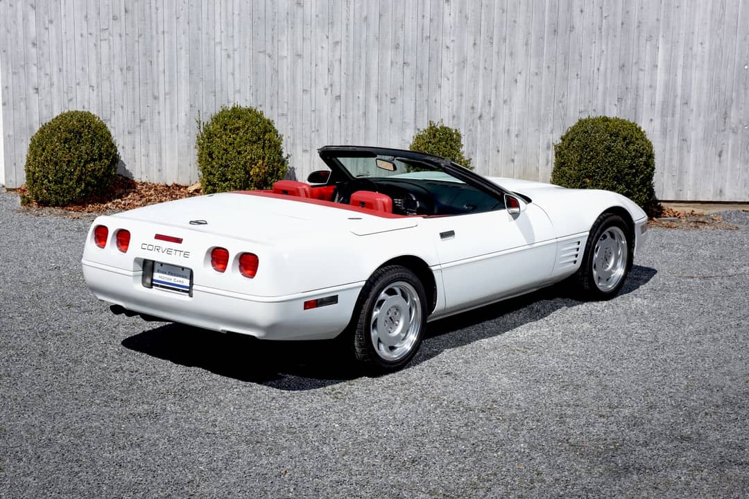 1991 Chevrolet Corvette — photo 8