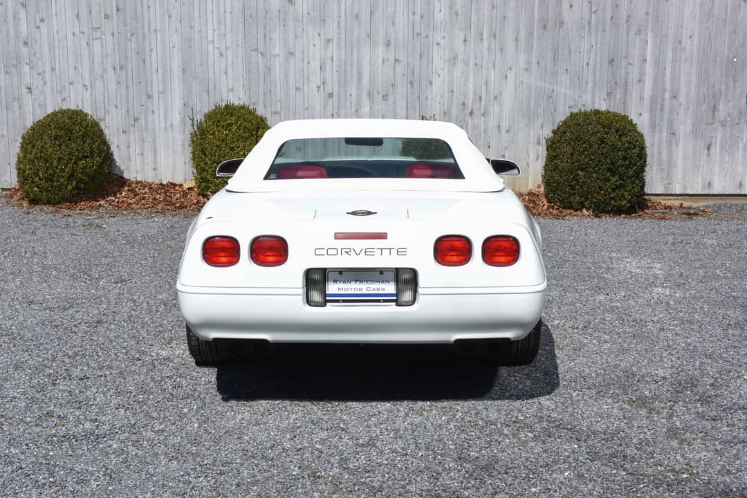 1991 Chevrolet Corvette — photo 9