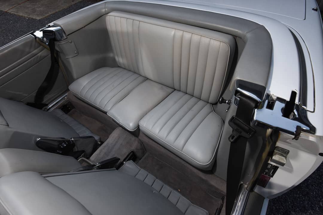 1989 Mercedes-Benz 560-Class 560 SL — photo 18