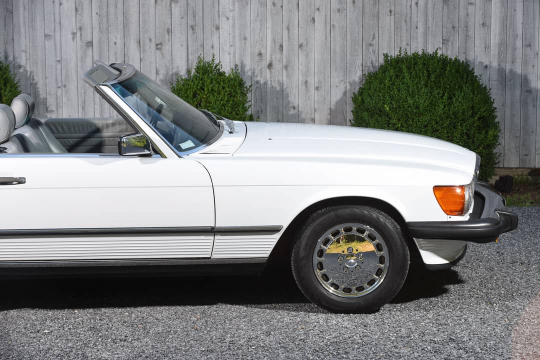 1989 Mercedes-Benz 560-Class 560 SL — photo 4