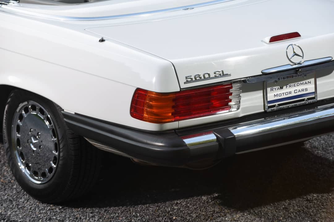 1989 Mercedes-Benz 560-Class 560 SL — photo 35