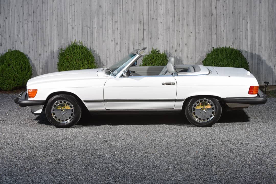 1989 Mercedes-Benz 560-Class 560 SL — photo 5
