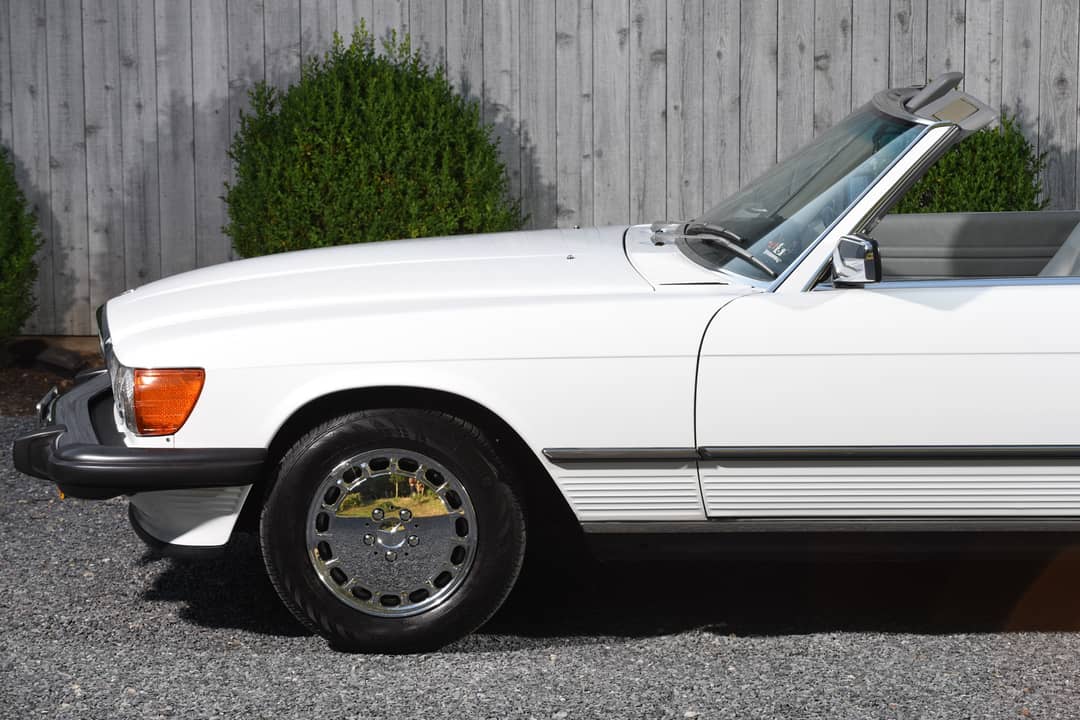 1989 Mercedes-Benz 560-Class 560 SL — photo 7