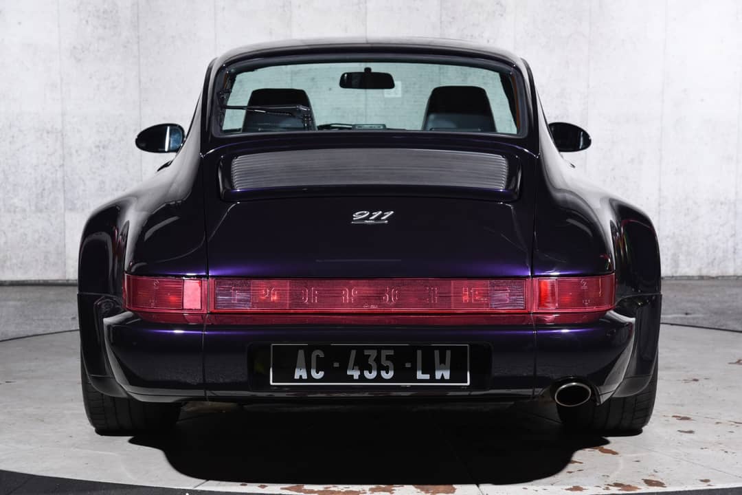 1993 Porsche 911 Carrera 4 30th Anniversary Jubilee Edition — photo 12