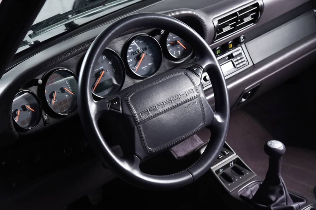 1993 Porsche 911 Carrera 4 30th Anniversary Jubilee Edition — photo 16