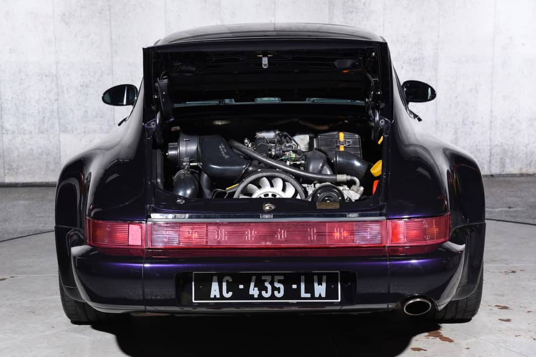 1993 Porsche 911 Carrera 4 30th Anniversary Jubilee Edition — photo 40