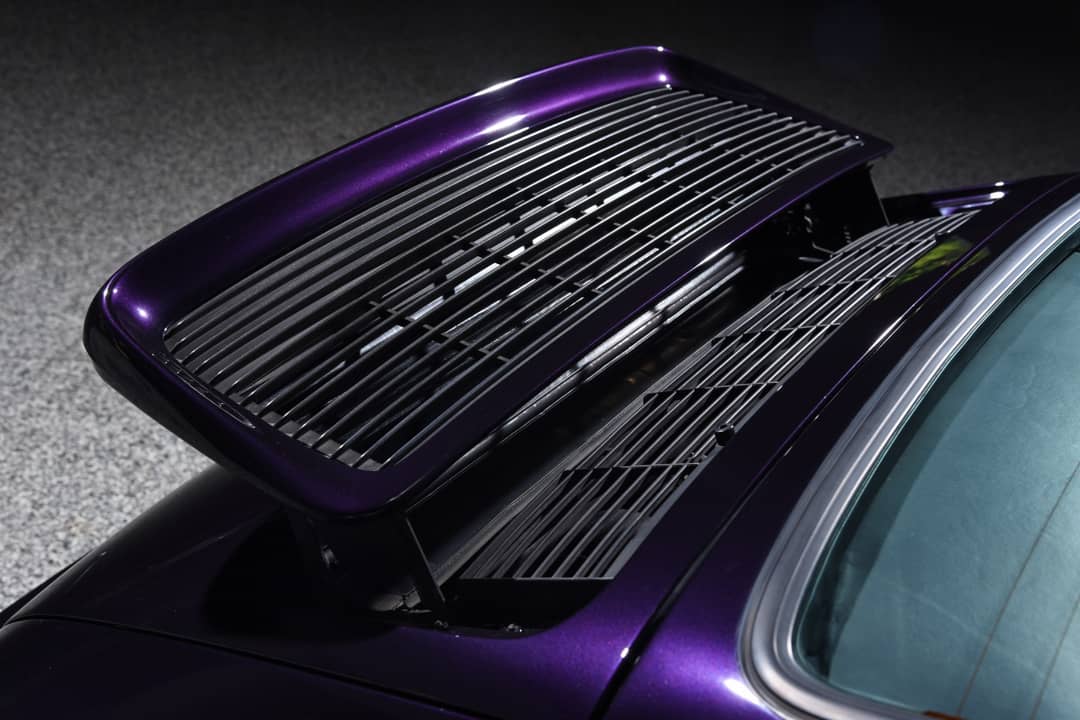 1993 Porsche 911 Carrera 4 30th Anniversary Jubilee Edition — photo 43