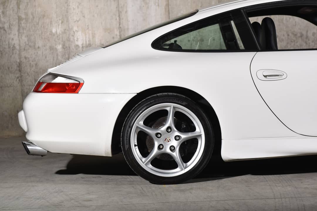 2003 Porsche 911 Carrera — photo 9