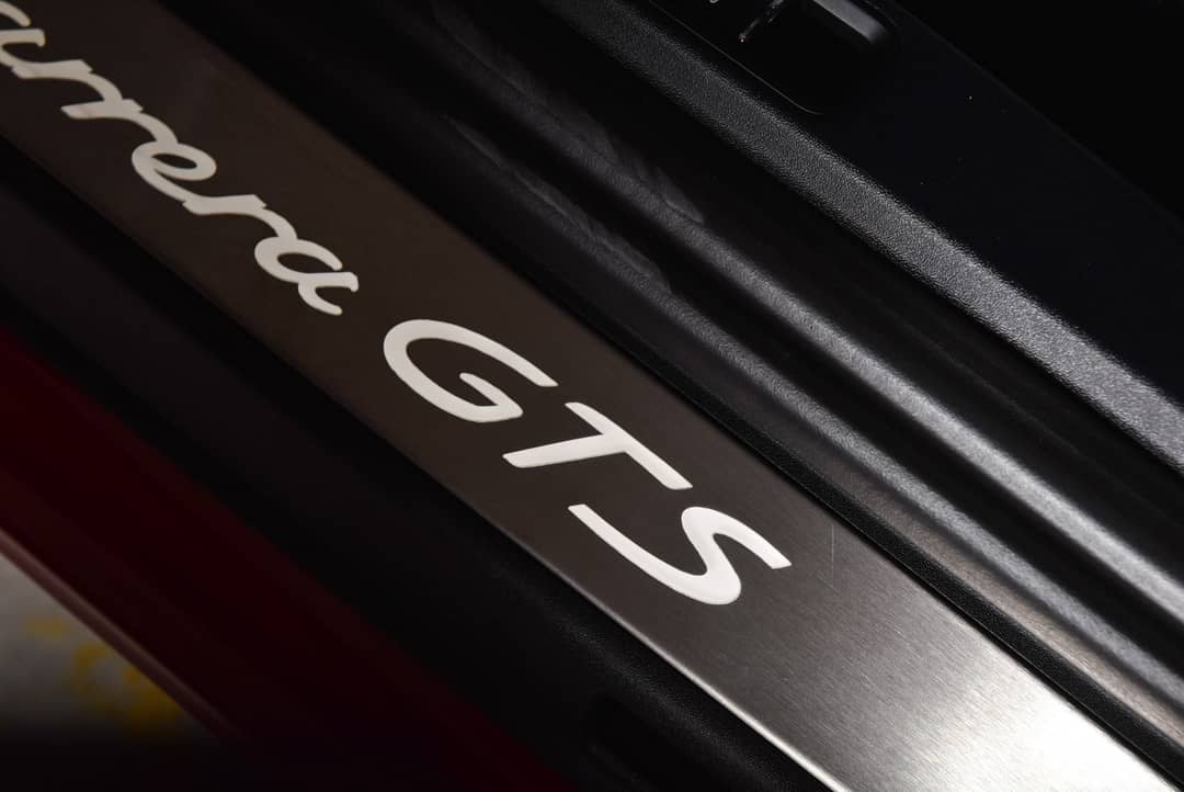 2016 Porsche 911 Carrera GTS — photo 20