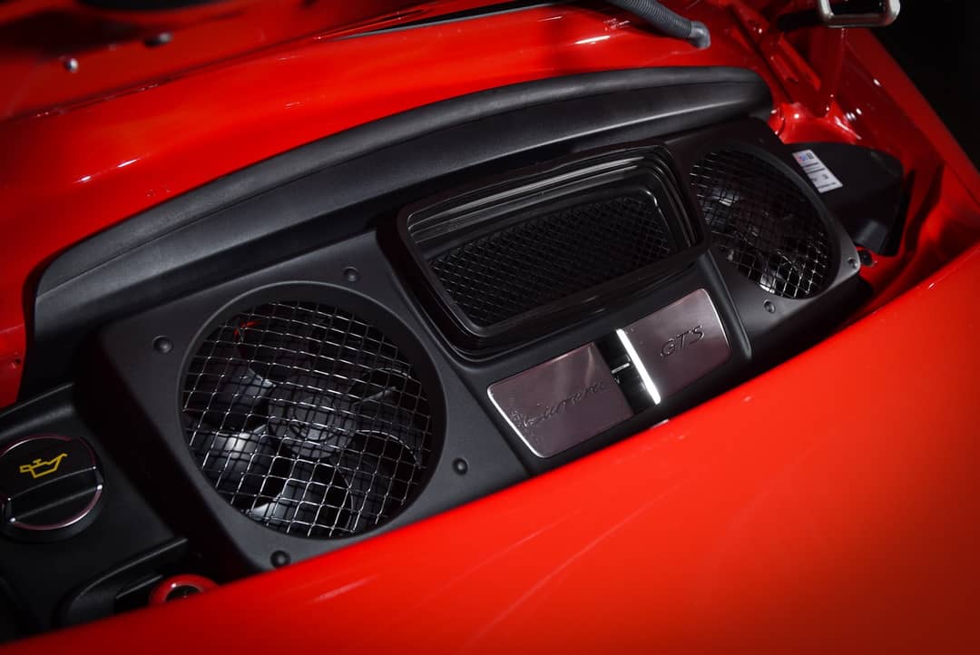 2016 Porsche 911 Carrera GTS — photo 25