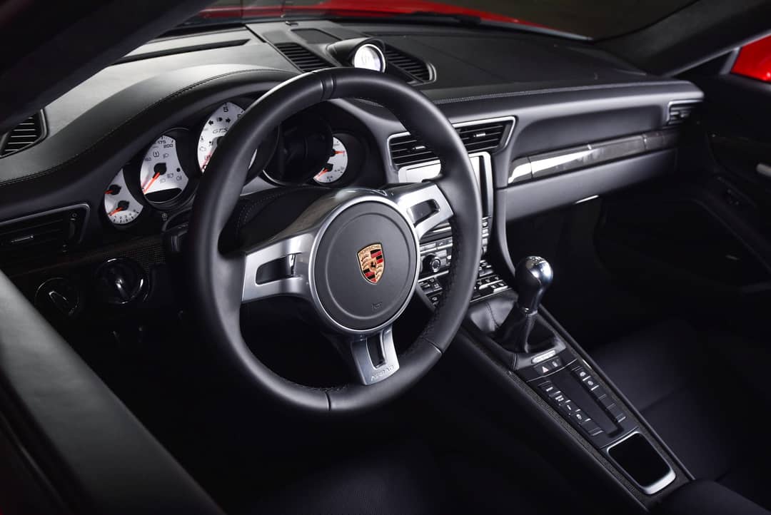 2016 Porsche 911 Carrera GTS — photo 26