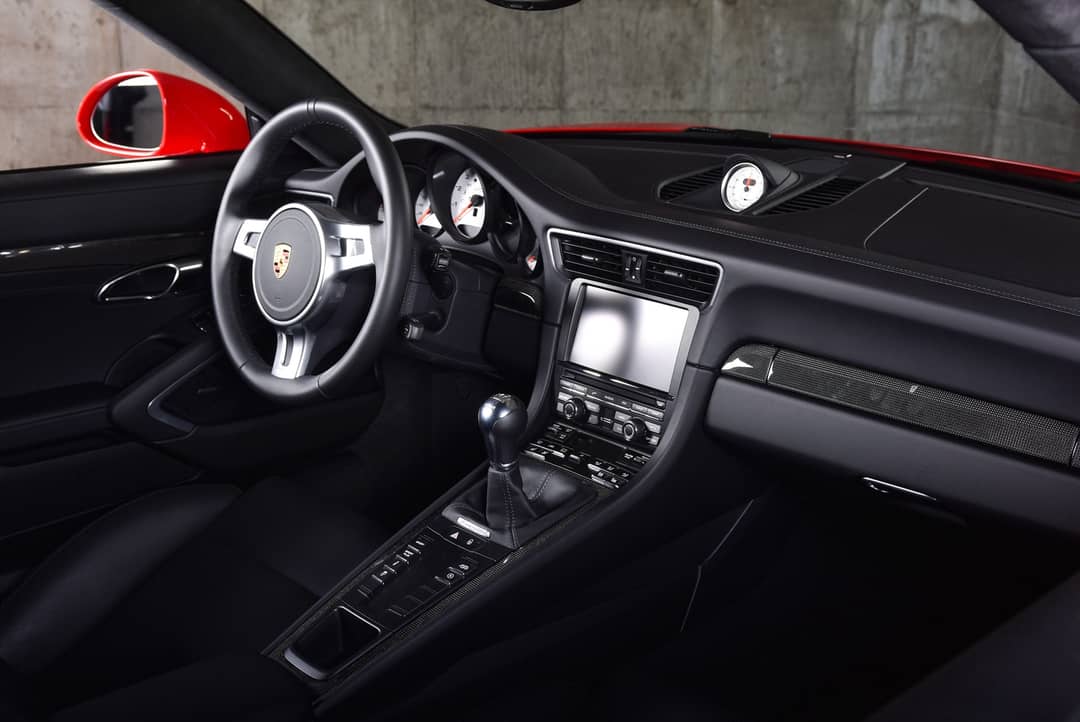 2016 Porsche 911 Carrera GTS — photo 29