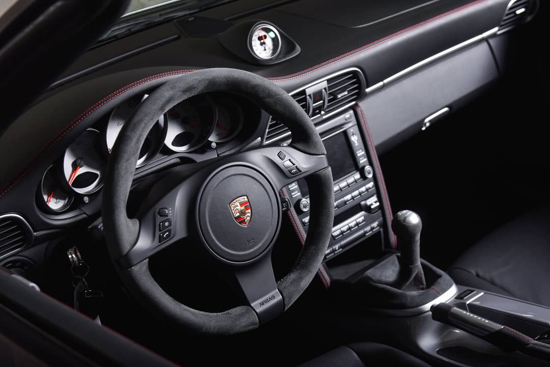 2011 Porsche 911 Turbo — photo 38