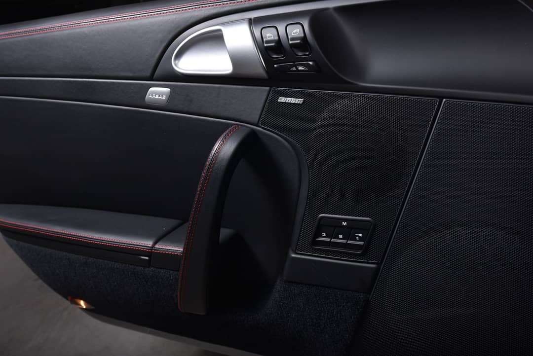 2011 Porsche 911 Turbo — photo 48