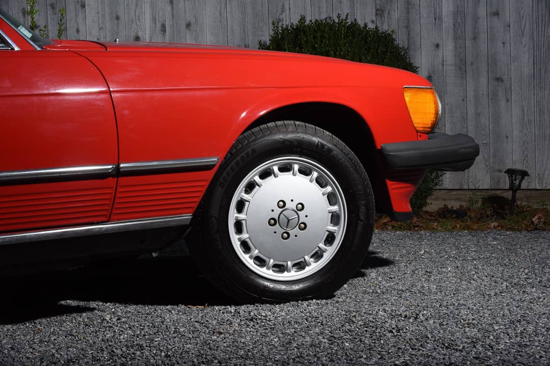 1987 Mercedes-Benz 560SL — photo 12