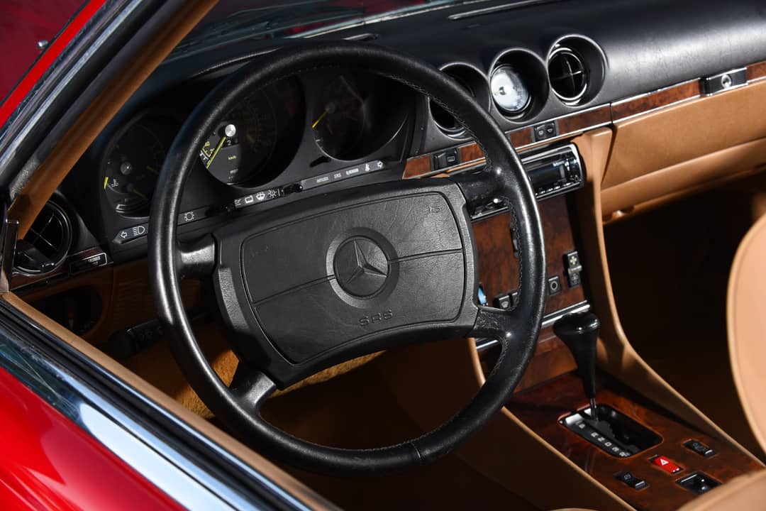 1987 Mercedes-Benz 560SL — photo 17