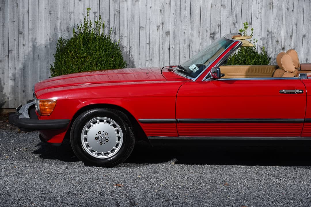 1987 Mercedes-Benz 560SL — photo 31