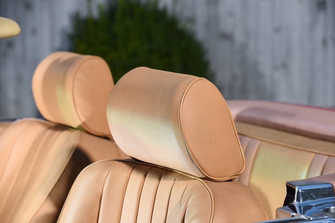 1987 Mercedes-Benz 560SL — photo 35