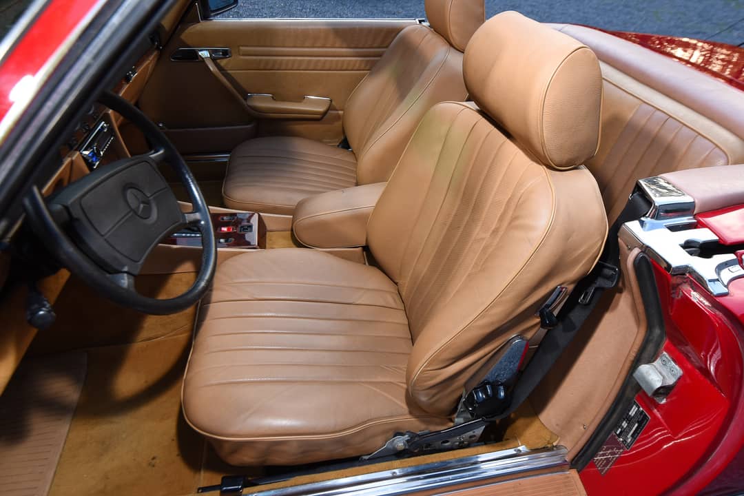 1987 Mercedes-Benz 560SL — photo 41
