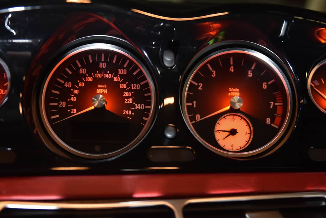 2002 BMW Z8 — photo 15