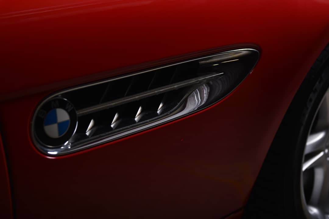 2002 BMW Z8 — photo 5