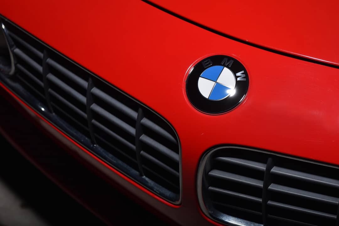 2002 BMW Z8 — photo 8