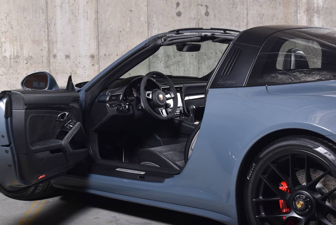 2017 Porsche 911 Targa 4 GTS — photo 16