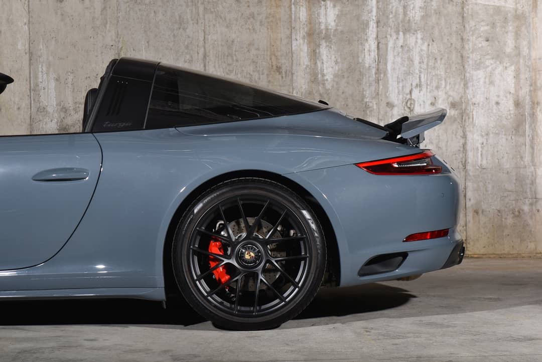 2017 Porsche 911 Targa 4 GTS — photo 10