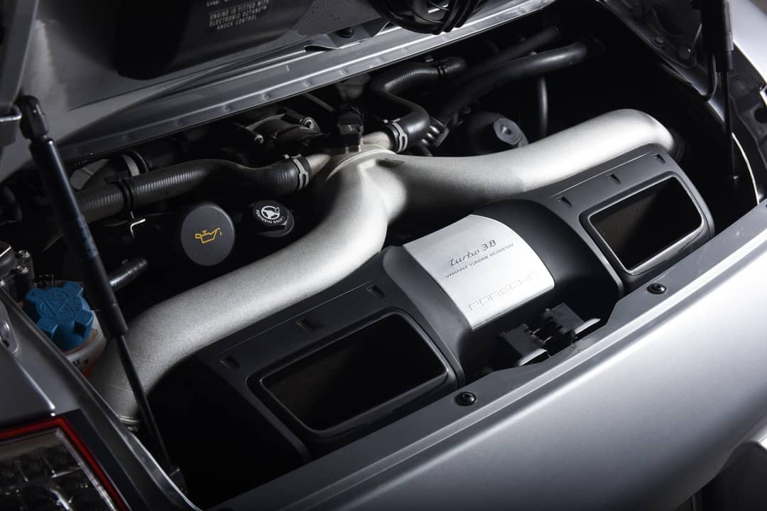 2011 Porsche Turbo — photo 19