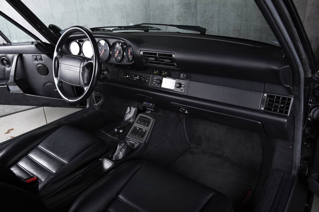 1994 Porsche 911 Carrera 4 — photo 14