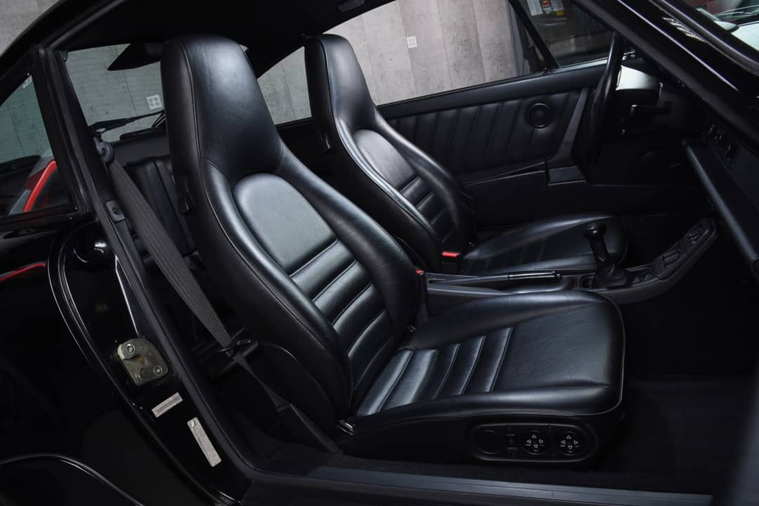 1994 Porsche 911 Carrera 4 — photo 15