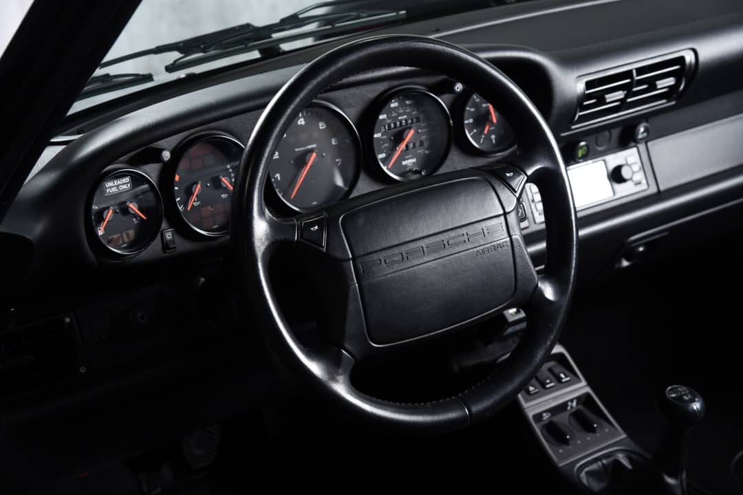 1994 Porsche 911 Carrera 4 — photo 17