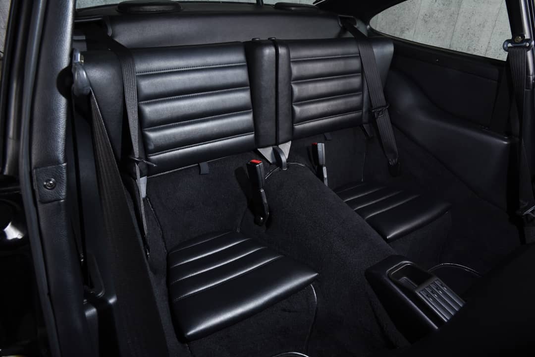 1994 Porsche 911 Carrera 4 — photo 28