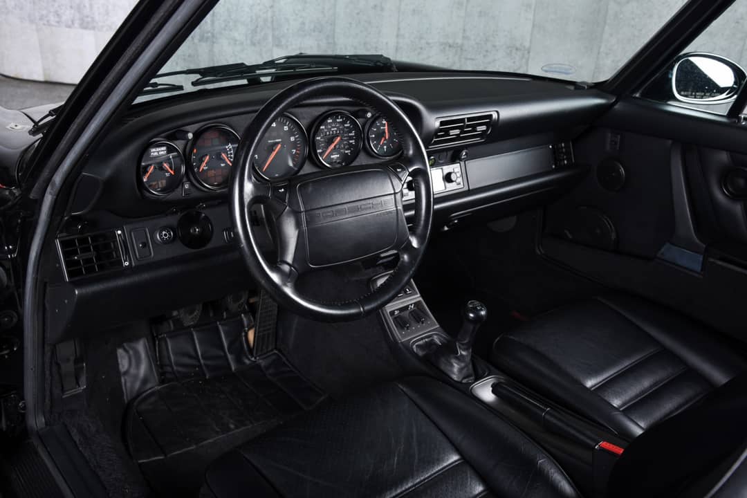 1994 Porsche 911 Carrera 4 — photo 4