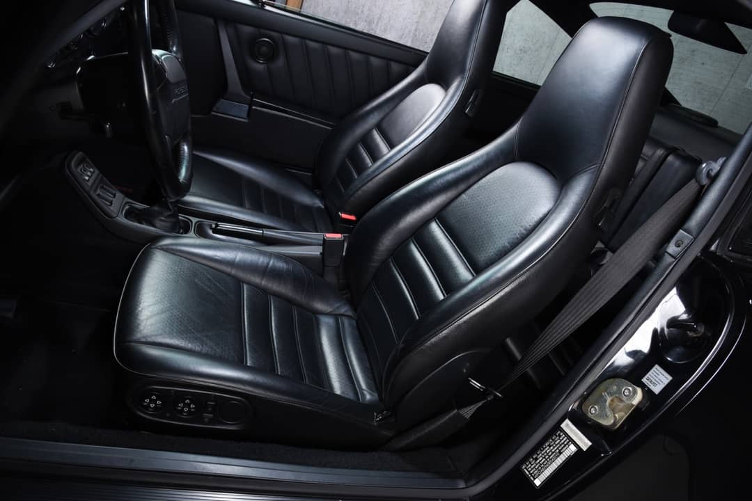 1994 Porsche 911 Carrera 4 — photo 5