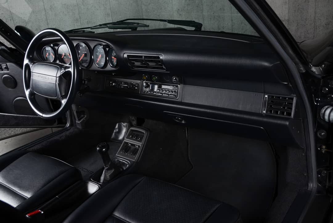1994 Porsche 911 Carrera 4 Widebody — photo 27