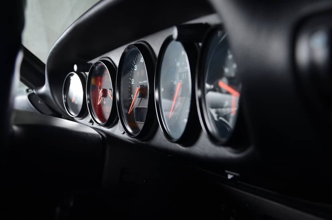 1994 Porsche 911 Carrera 4 Widebody — photo 32