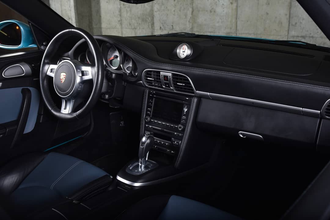 2012 Porsche 911 Turbo S — photo 35