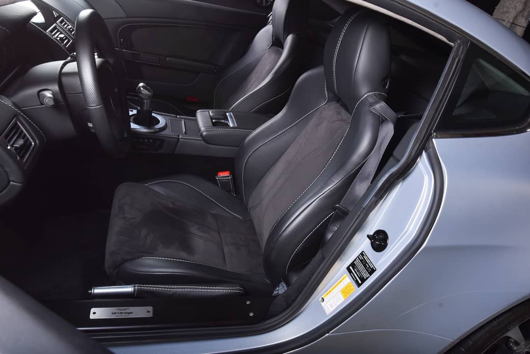 2011 Aston Martin V12 Vantage — photo 18