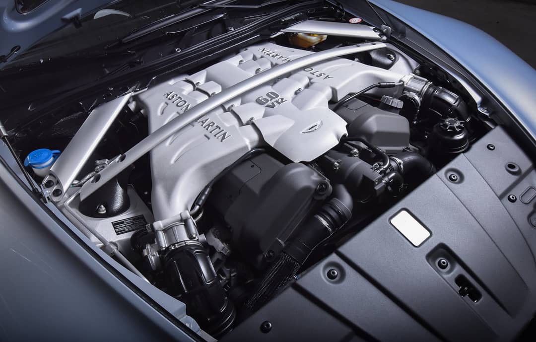 2011 Aston Martin V12 Vantage — photo 25
