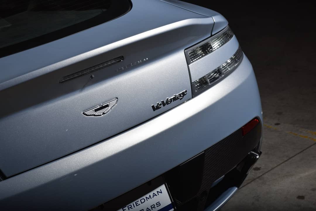 2011 Aston Martin V12 Vantage — photo 34