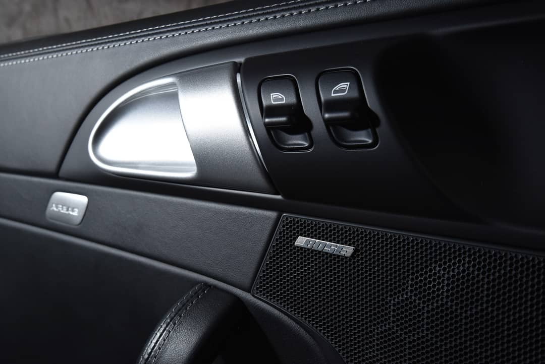 2011 Porsche 911 Turbo S — photo 21