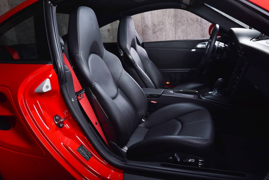2011 Porsche 911 Turbo S — photo 24
