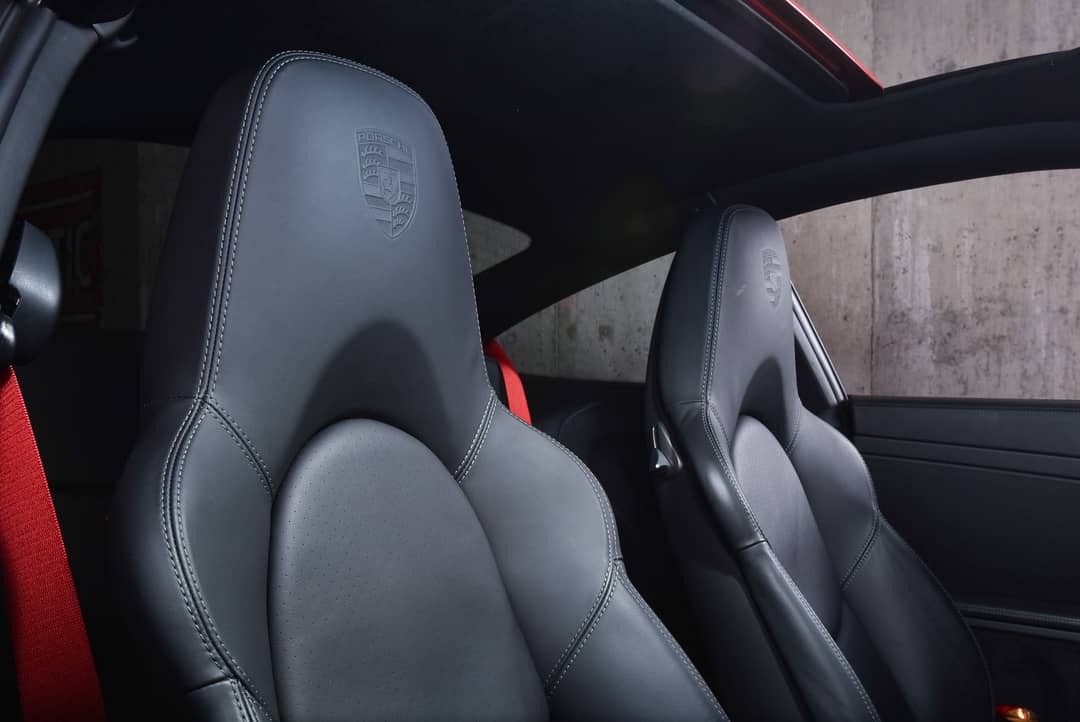 2011 Porsche 911 Turbo S — photo 25