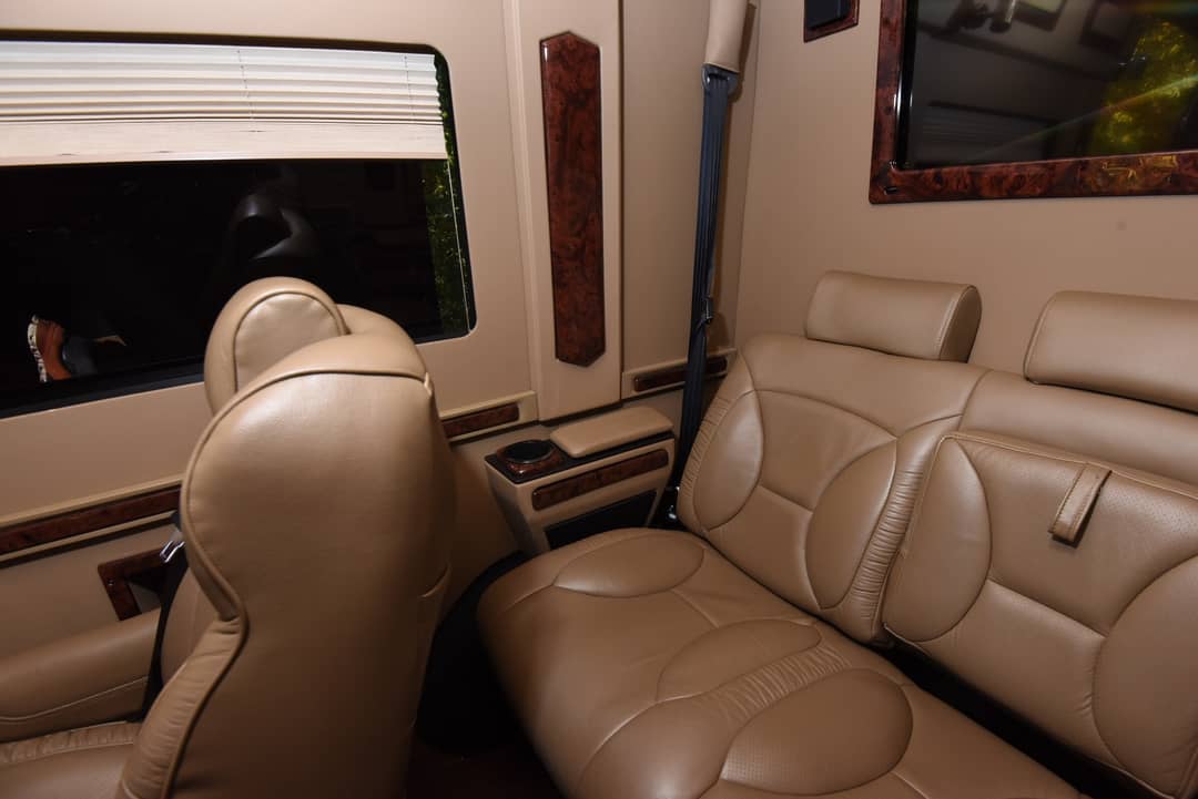 2013 Mercedes-Benz Sprinter Luxury Bus 2500 — photo 11