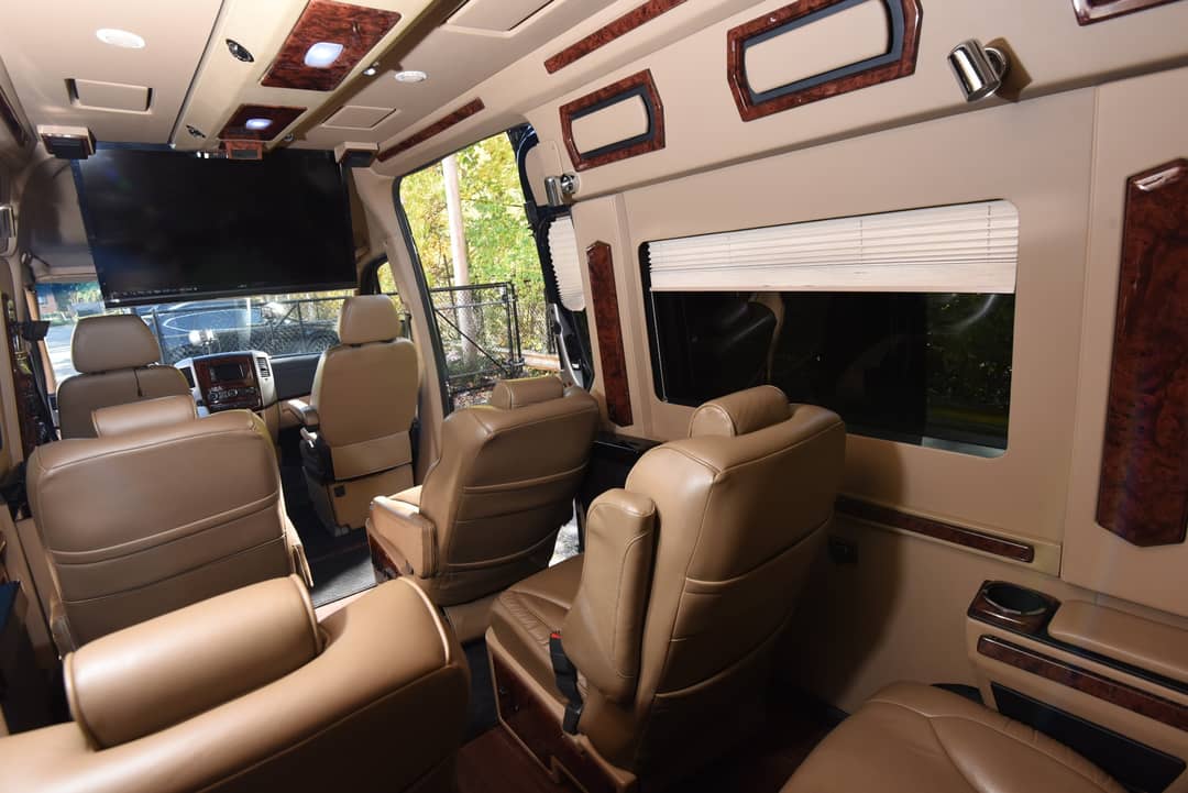 2013 Mercedes-Benz Sprinter Luxury Bus 2500 — photo 15
