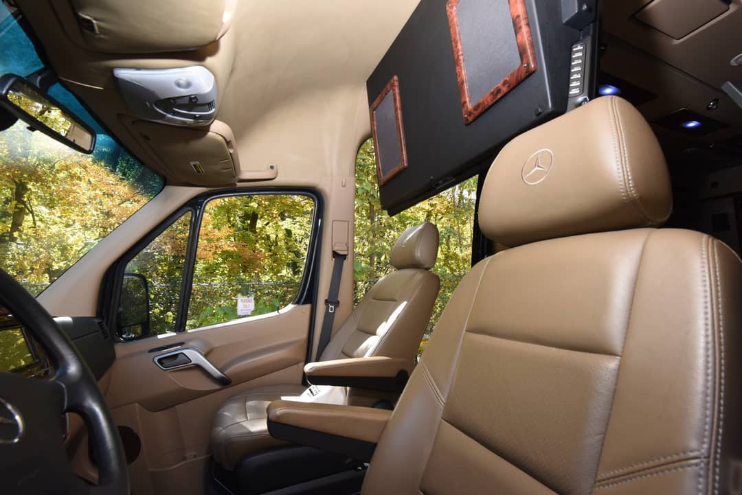 2013 Mercedes-Benz Sprinter Luxury Bus 2500 — photo 19