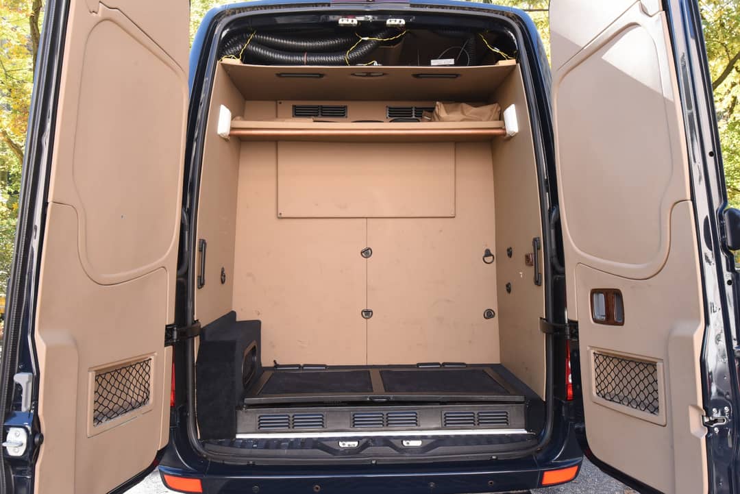 2013 Mercedes-Benz Sprinter Luxury Bus 2500 — photo 27