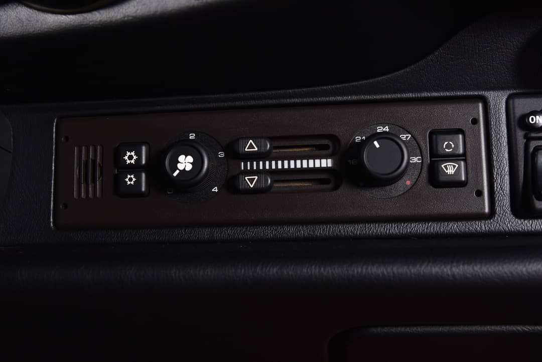 1996 Porsche 911 Carrera — photo 34